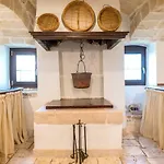 Masseria Santo Stefano Relais&charming House Конверсано