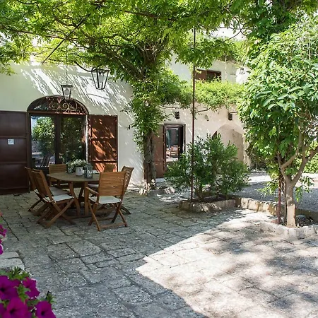 게스트하우스 Masseria Santo Stefano Relais&charming House 4*